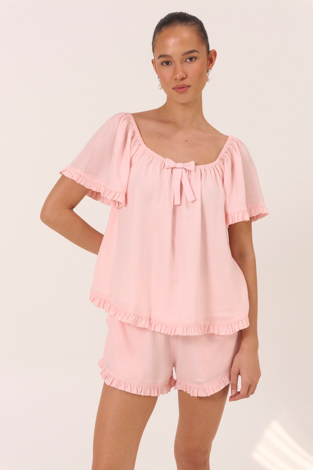 Piyama Betty Sleep Set in Ballet Pink – pink pyjama set – top and shorts in TENCEL™ Lyocell – image 3