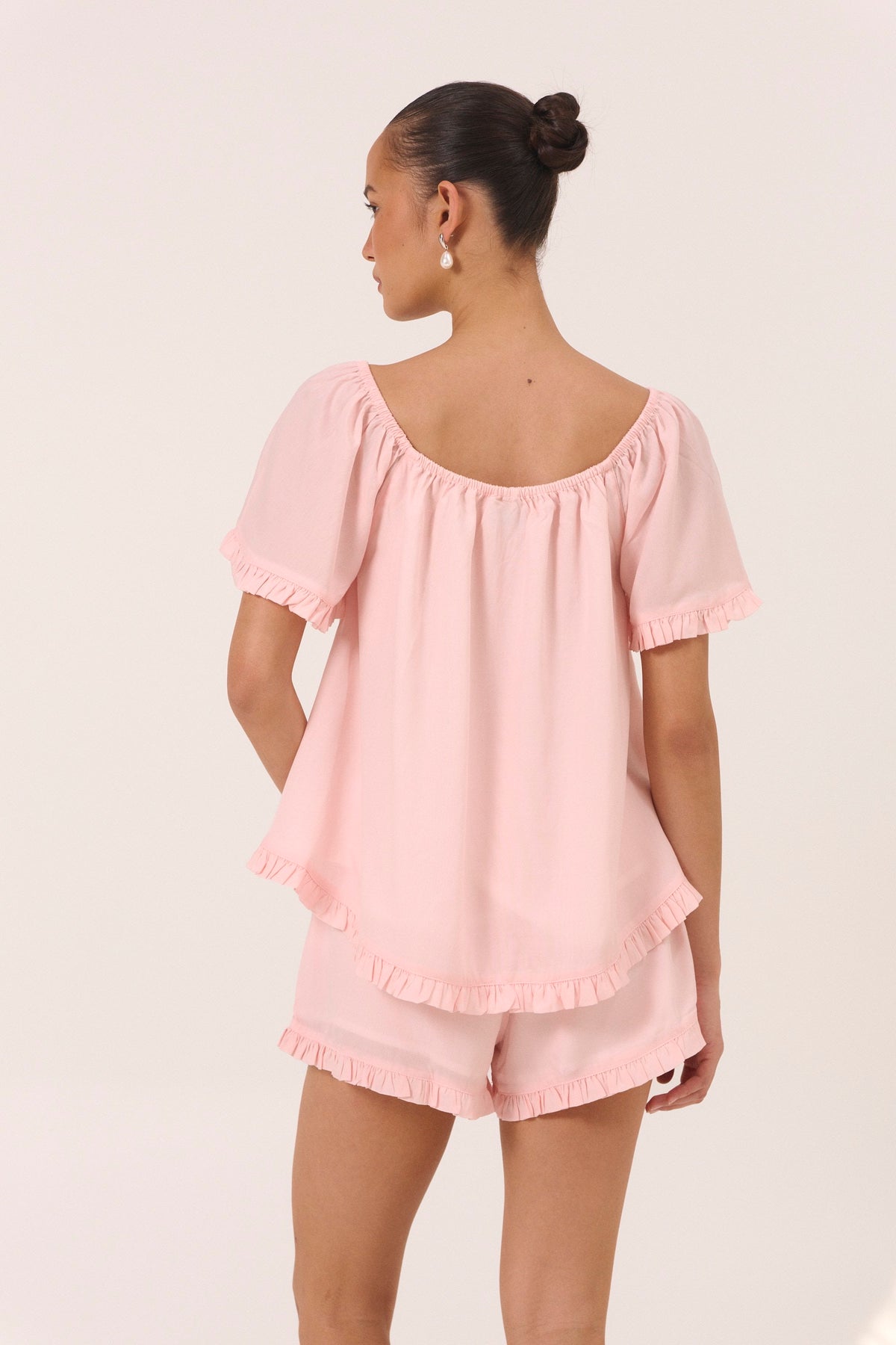 Piyama Betty Sleep Set in Ballet Pink – pink pyjama set – top and shorts in TENCEL™ Lyocell – image 4